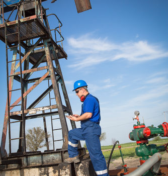 Five GPS Tracking Safety Features the Oil, Gas, and Mining Industry Needs