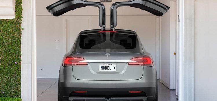 Tesla Ready for 100k by 2015, Tesla X To Reign Supreme & Electric Cars Mainstream?