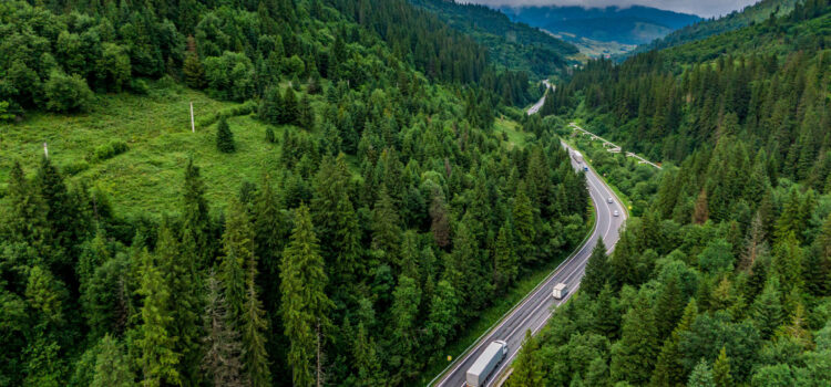 How Fleet Management Technology Can Improve Mountain Driving Safety